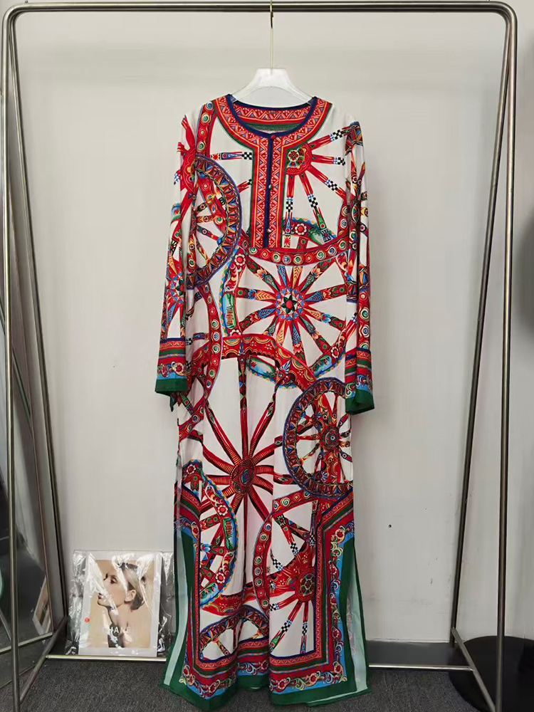 Winter Clothing H&M - Designer Retro Geometric Positioned Print Dress