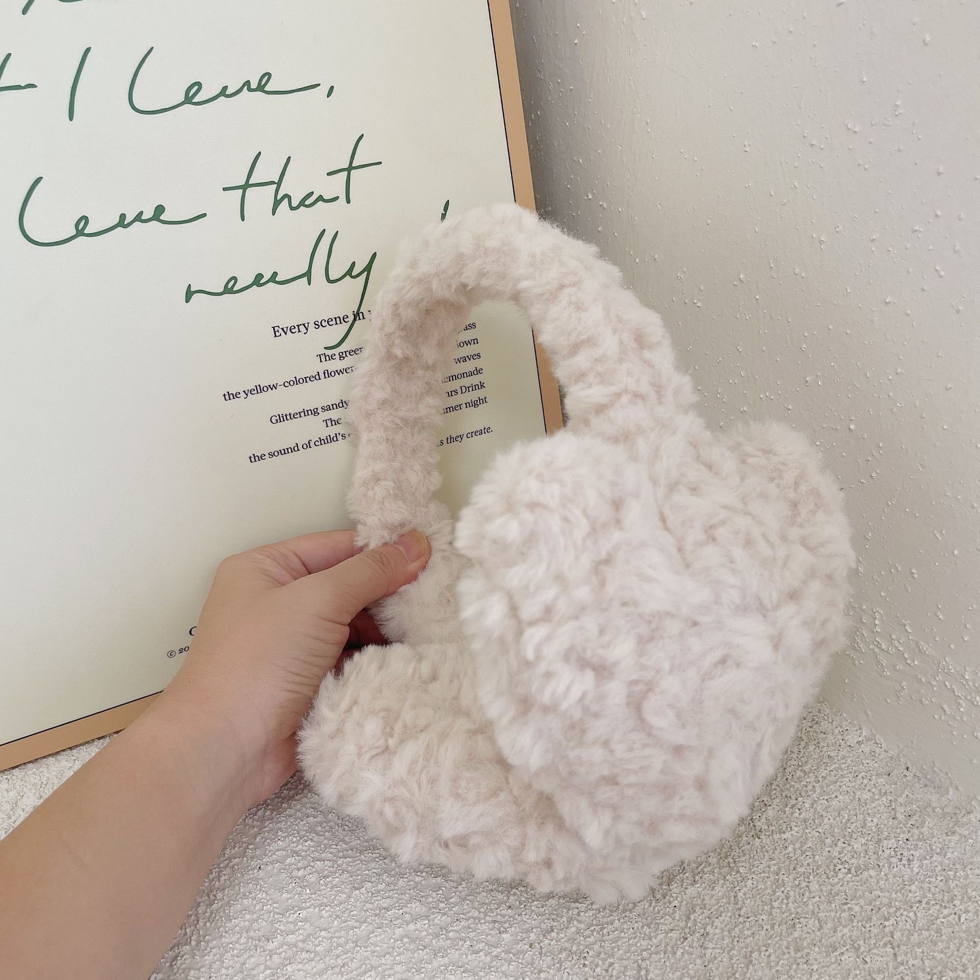Heart Lambswool Plush Earmuffs - огляд і ціна Winter Clothing Earmuffs